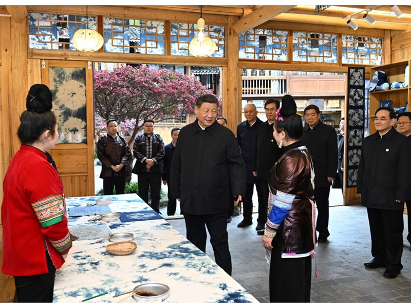 习近平在贵州考察时强调 坚持以高质量发展统揽全局 在中国式现代化进程中展现贵州新风采